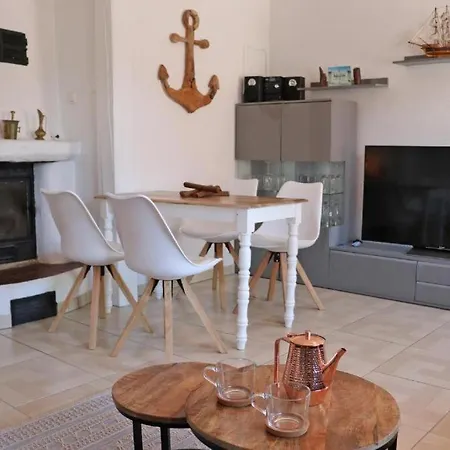 Steuerboard Mit Eingez Terrasse Direkt Am Hundestrand